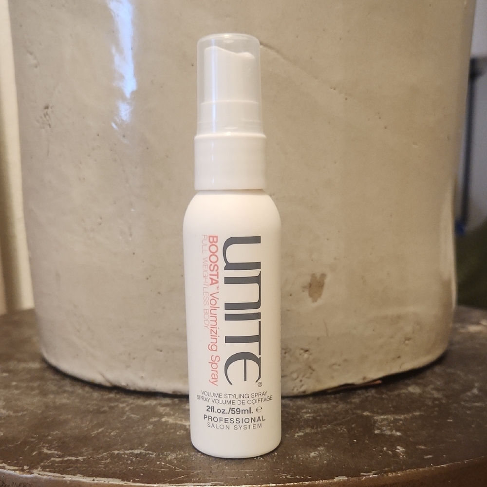Unite Boosta Volumizing Spray